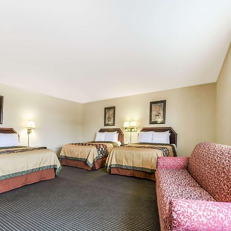 Super 8 By Wyndham Burleson Fort Worth Area Buitenkant foto