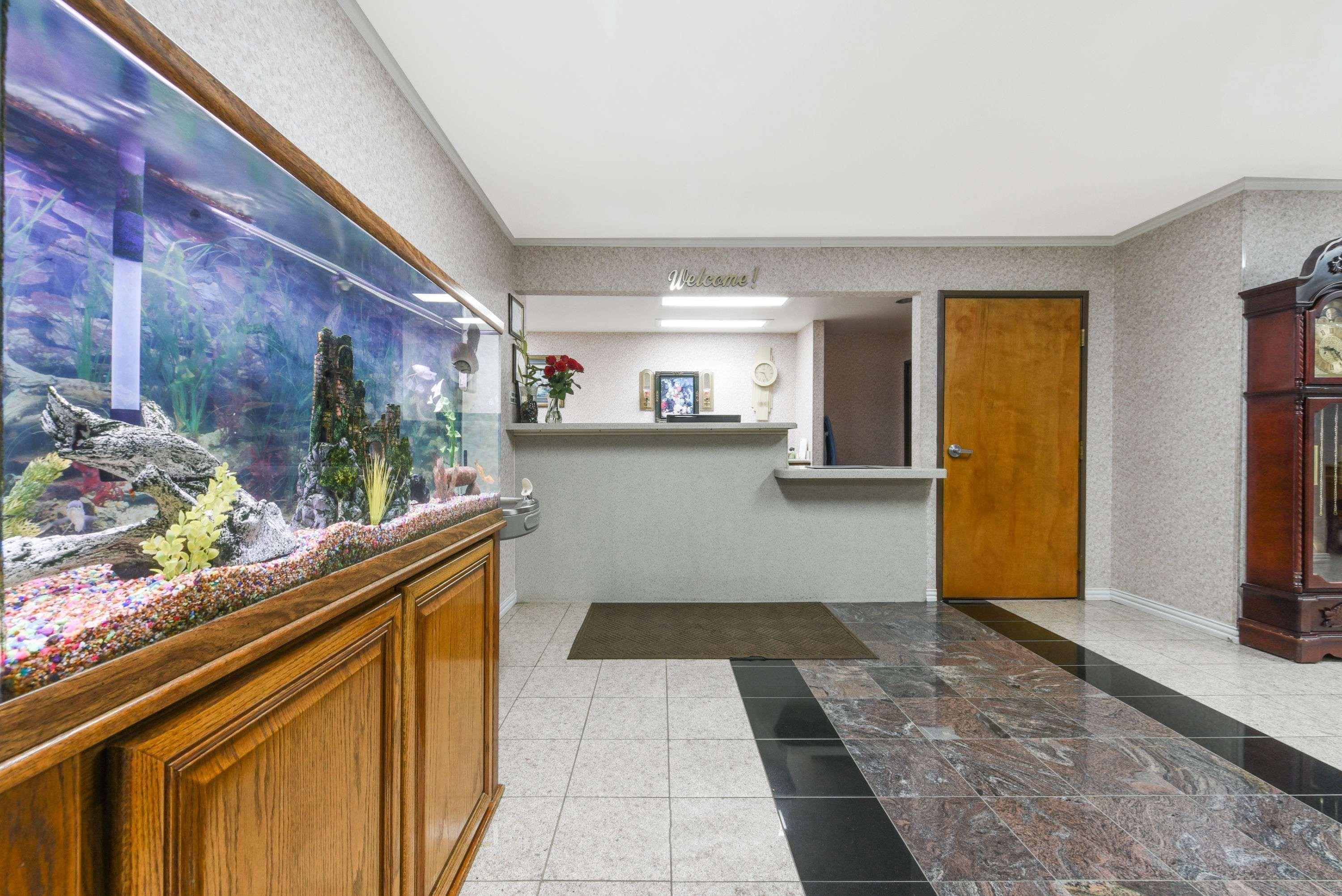 Super 8 By Wyndham Burleson Fort Worth Area Buitenkant foto